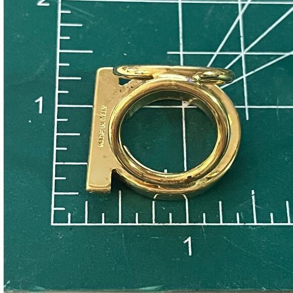 Salvatore Ferragamo Gold Tone Gancini scarf ring Made in Italy - Picture 3 of 8